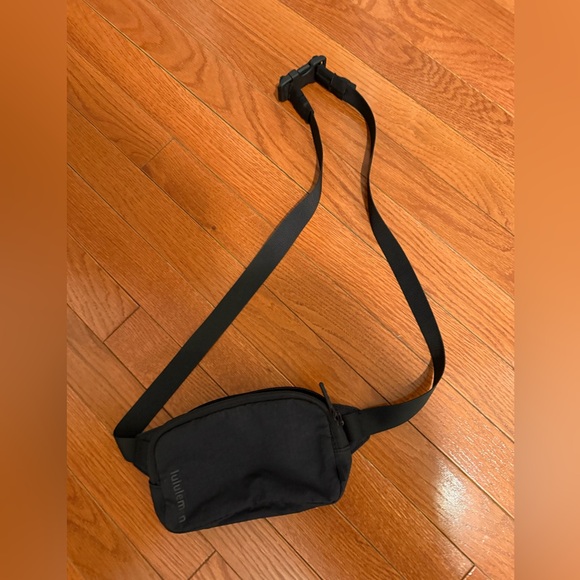 lululemon athletica Handbags - Lulu Lemon Belt Bag